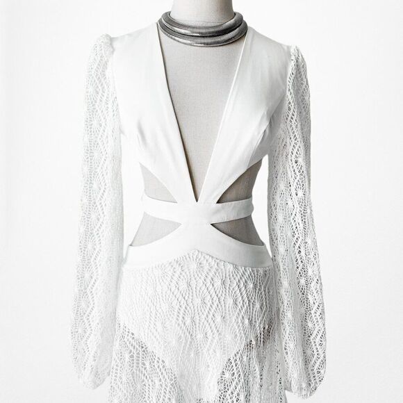 White Long Sleeve Sheer Lace Cutout VNeck Flowy A-Line Flared Maxi Dress Size S - Picture 5 of 7